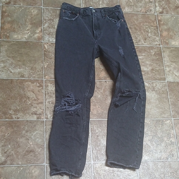 Abercrombie & Fitch Denim - Abercrombie & Fitch 90s Straight Ultra High Rise Jeans Size 6R / 28